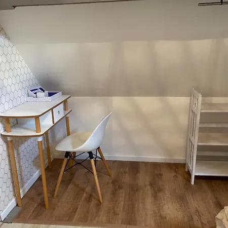 Cosy Centre Apartment